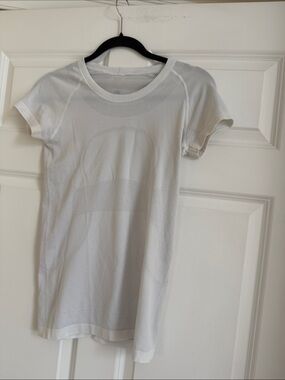 lululemon Swifty tech size 6